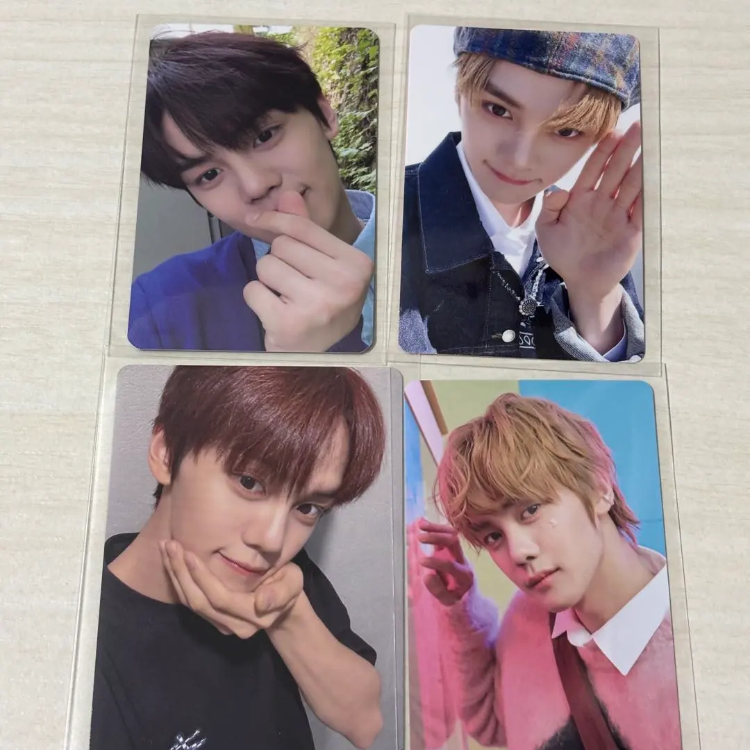 Thumbnail of Gyubin trading card set