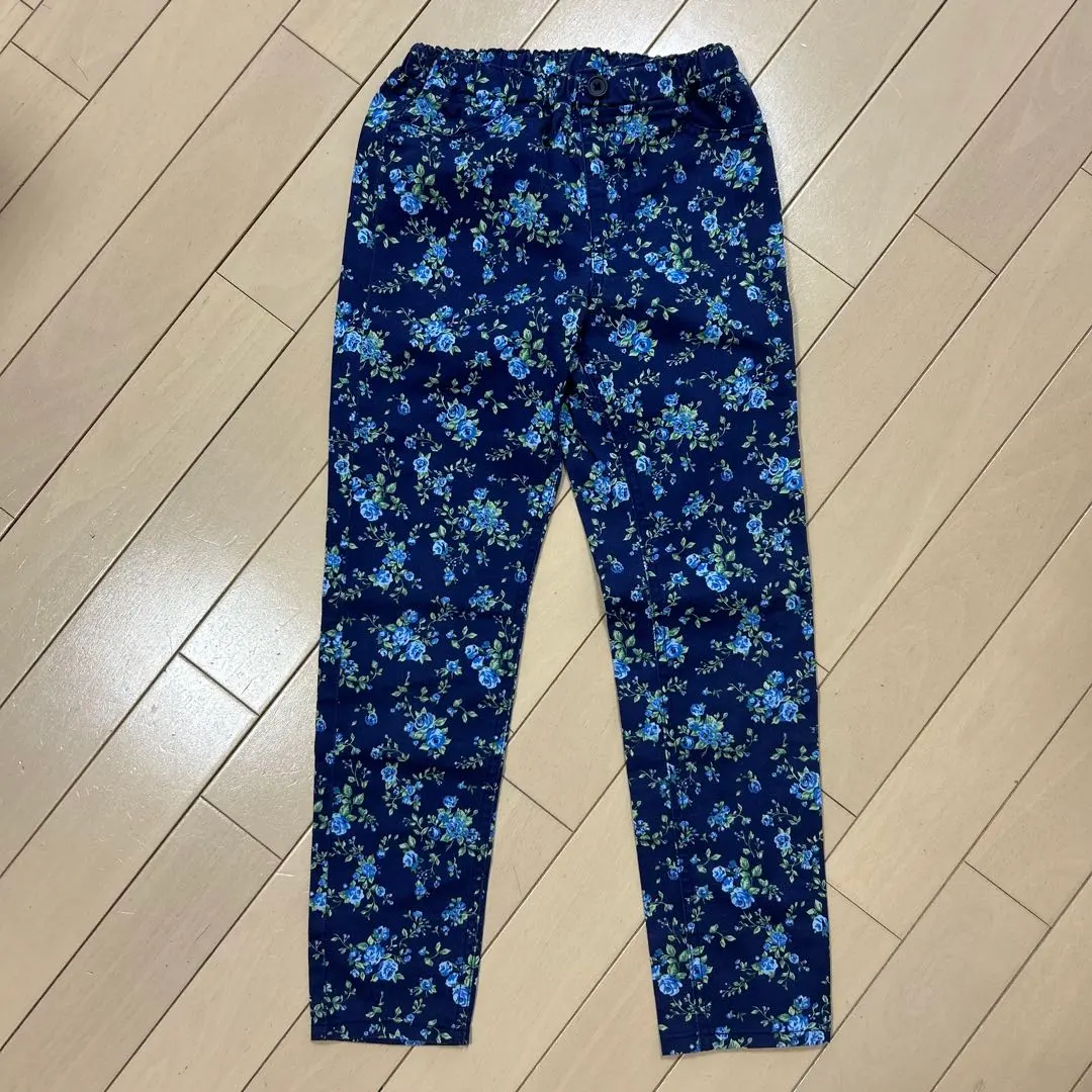 Thumbnail of Girls' size 120 pants, floral pattern, GU