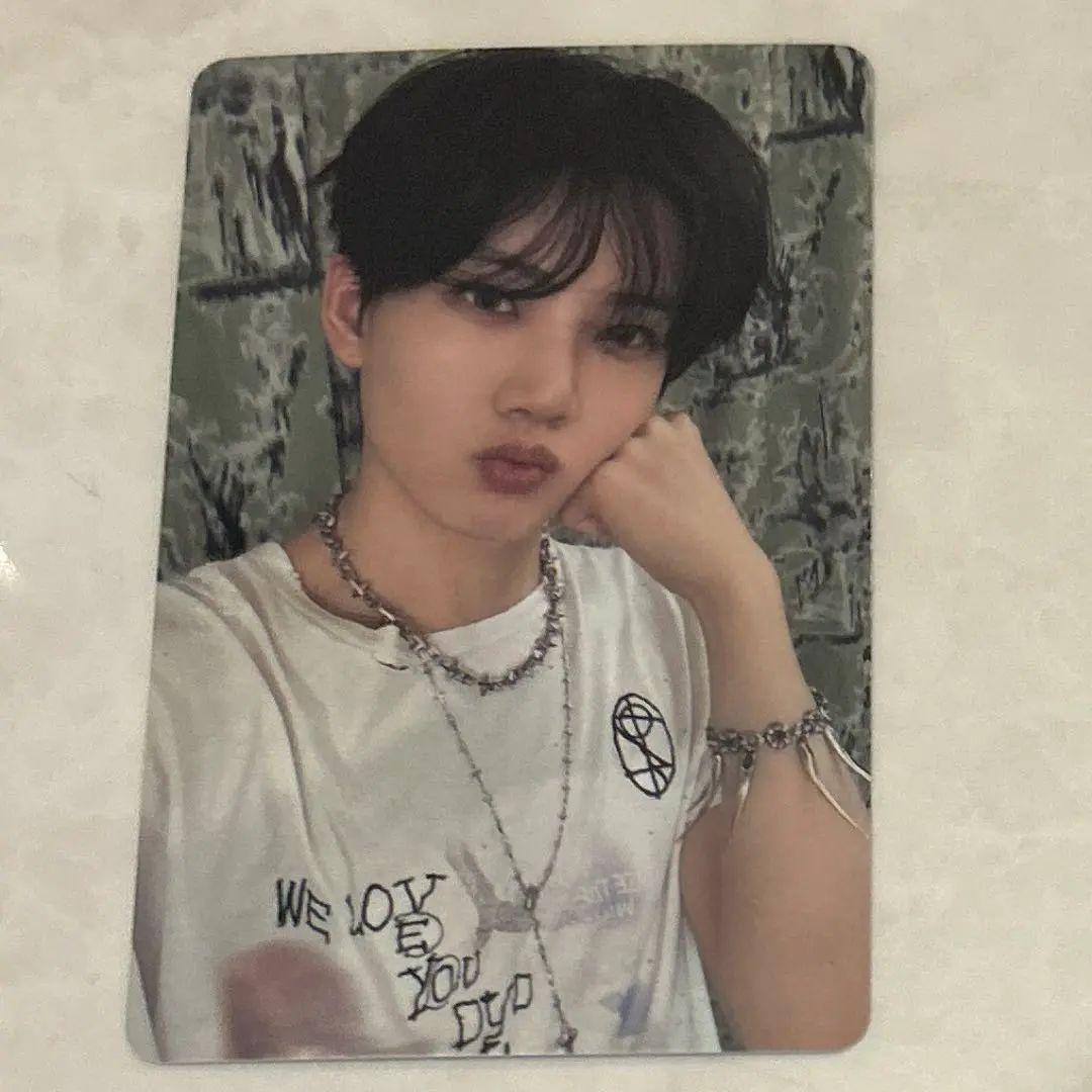 Thumbnail of TREASURE LOVE PULSE TEUME VER. Trading Card - JUNKYU