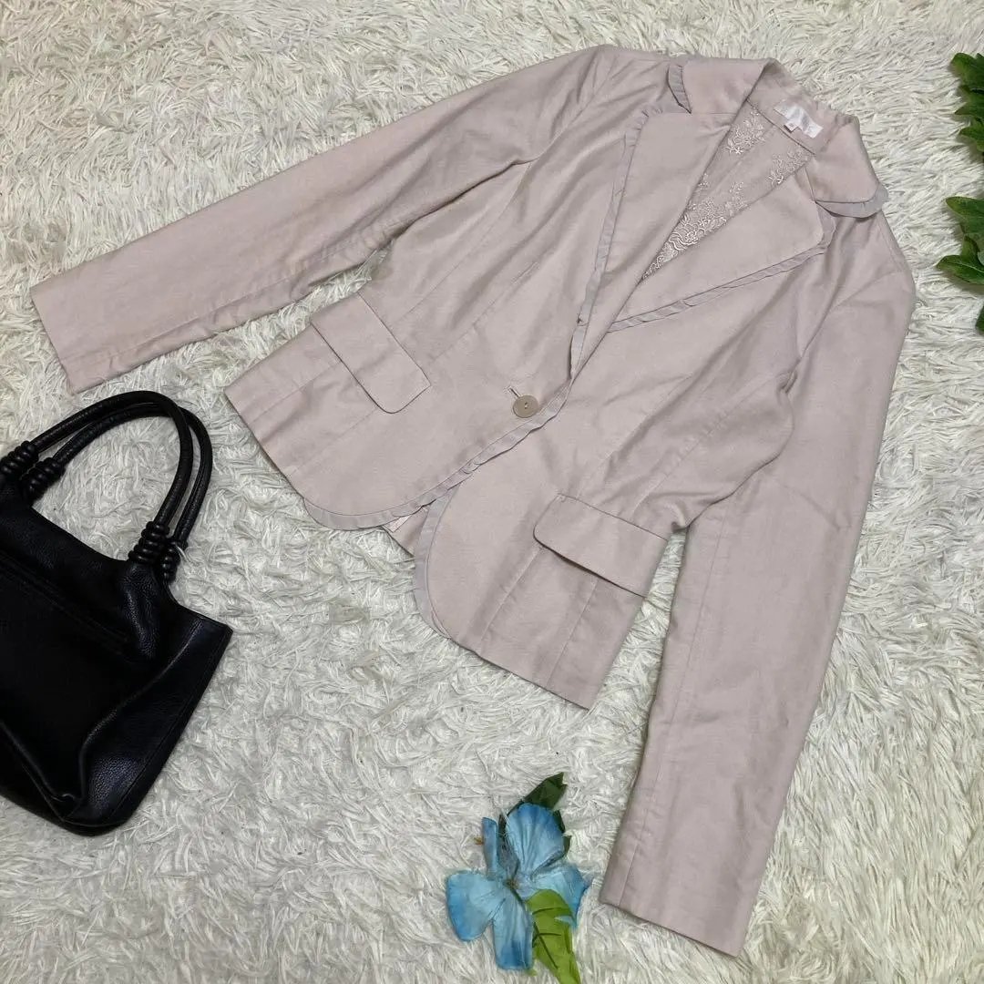 Thumbnail of Excellent condition TO BE CHIC tailored jacket, gray, back lace, size 38 (M)