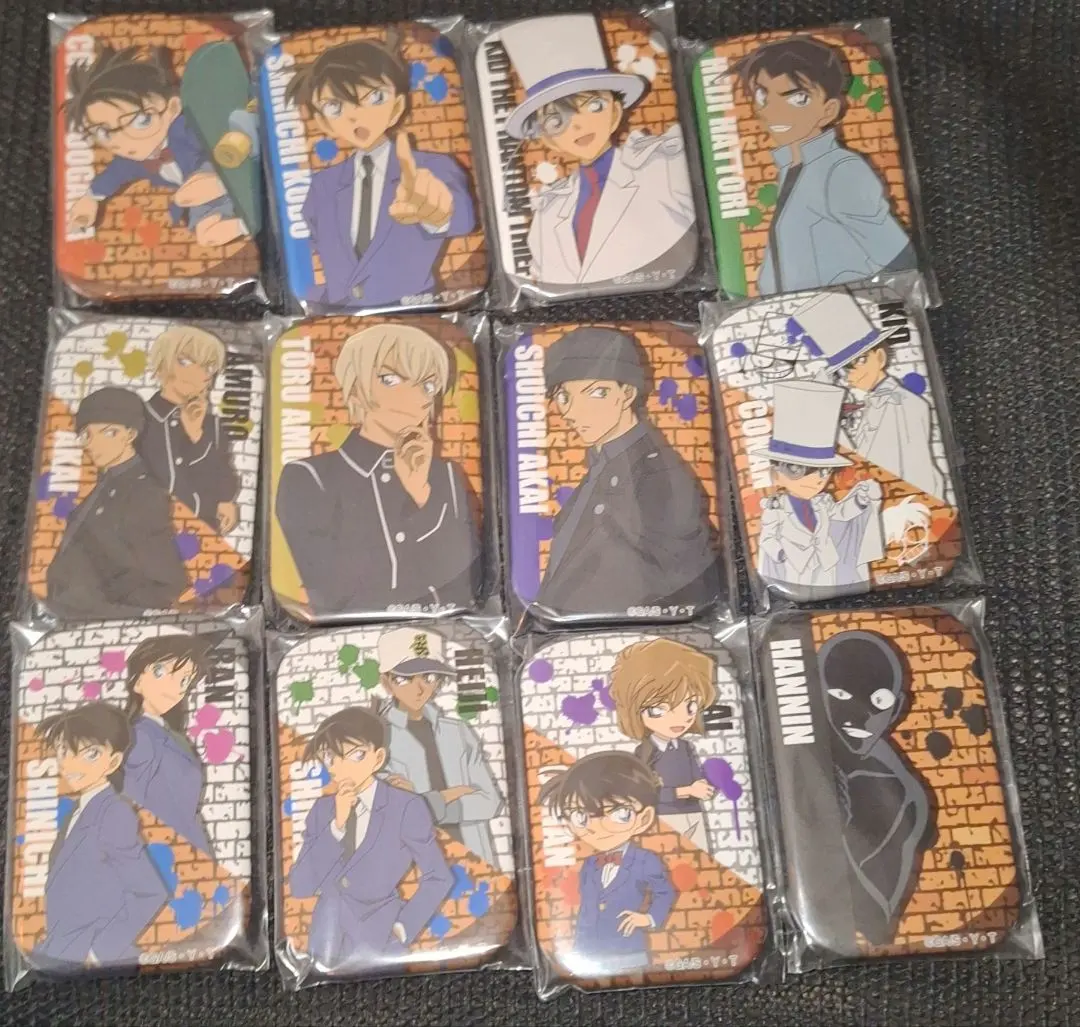 Thumbnail of Detective Conan Square Tin Badges - Set of 12