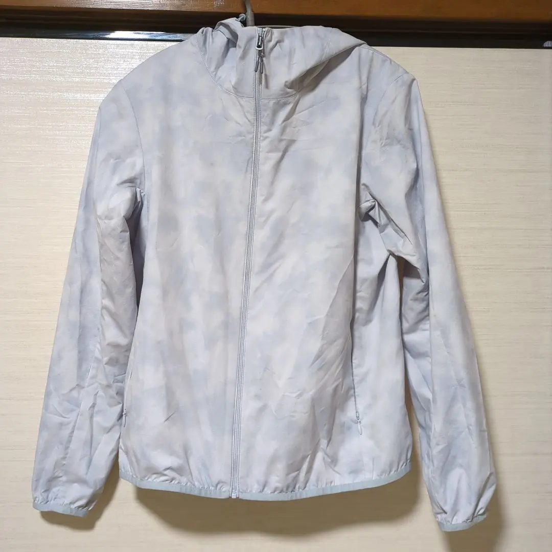 Thumbnail of [Excellent Condition] UNIQLO S Size Lightweight Jumper