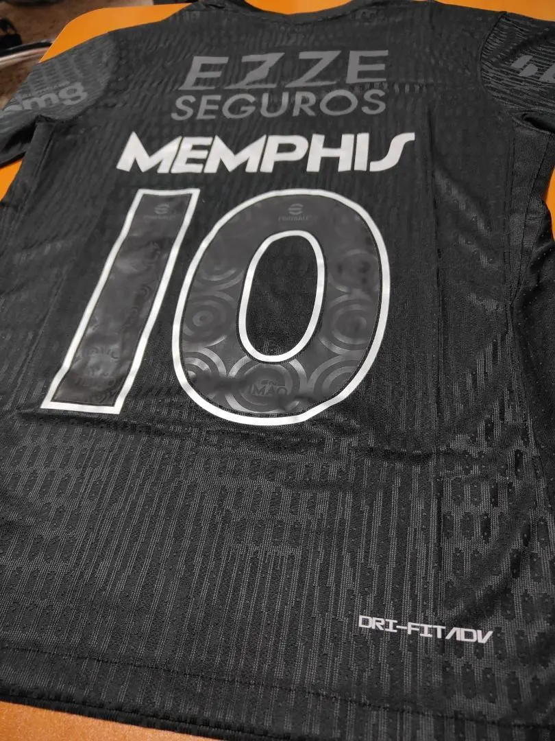 【EURO 2020 】オランダ代表 MEMPHIS メンフィス・デパイ美品 EURO 2020 】オランダ代表 MEMPHIS メンフィス・デパイ美品