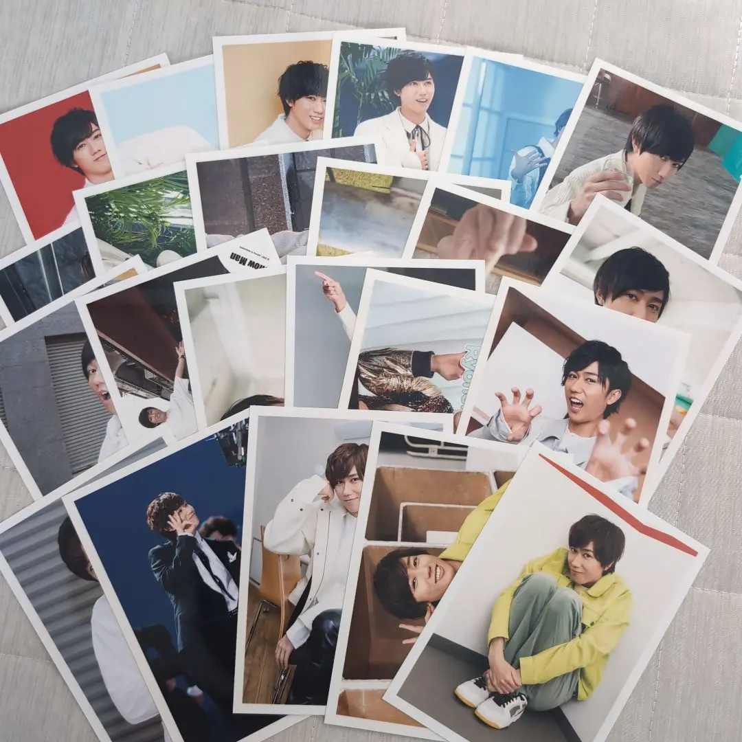 Thumbnail of Snow Man Ryohei Abe Official Photo 23-Piece Set