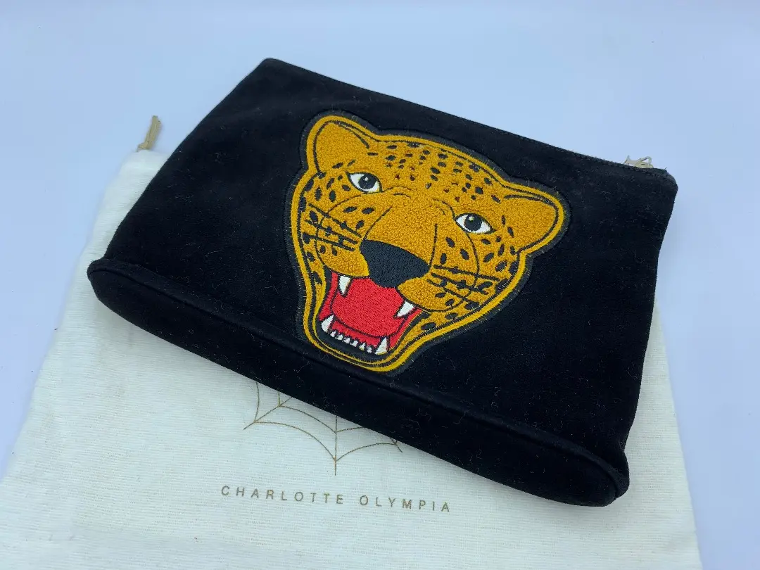 2025年最新】Charlotte Olympia クラッチバッグの人気アイテム