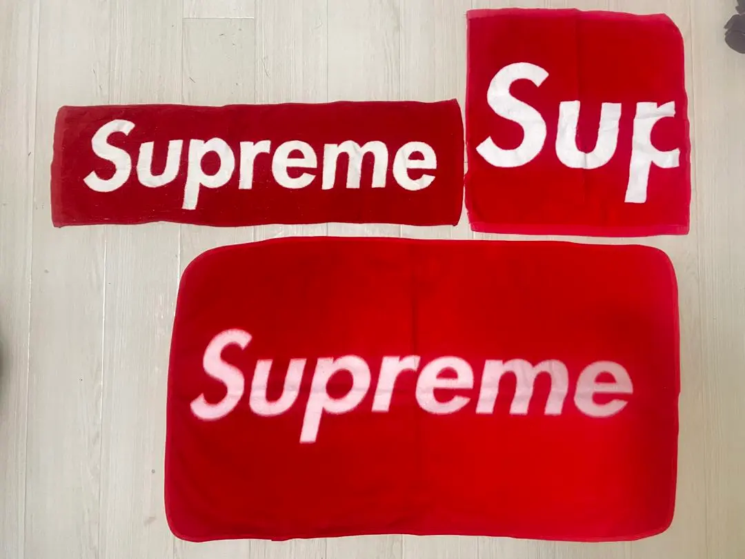 2025年最新】supreme タオルケットの人気アイテム - メルカリ