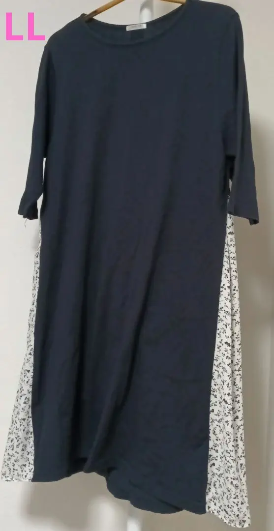 Thumbnail of Women's Dress, 5-Sleeve