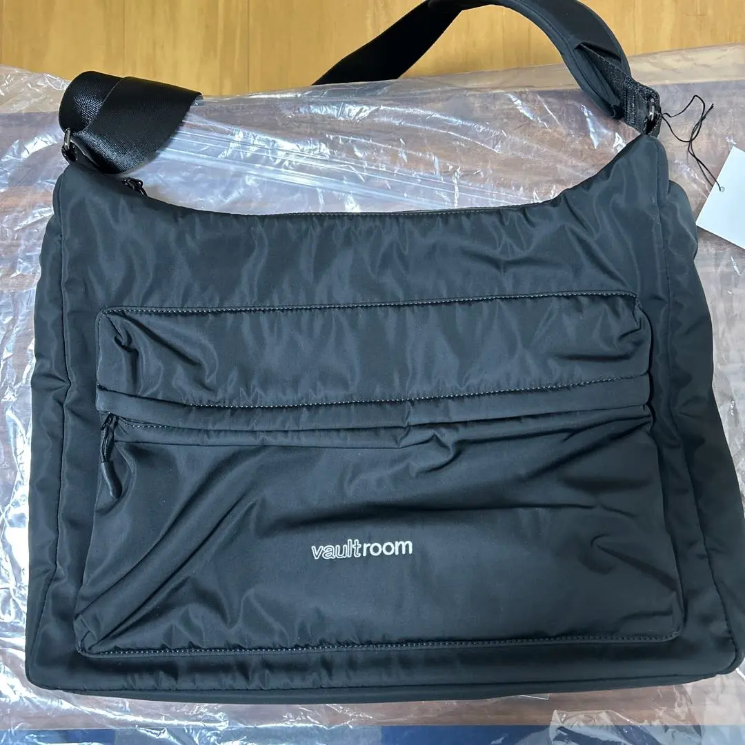 VAULTROOM HOBO BAG / LARGE 的縮圖