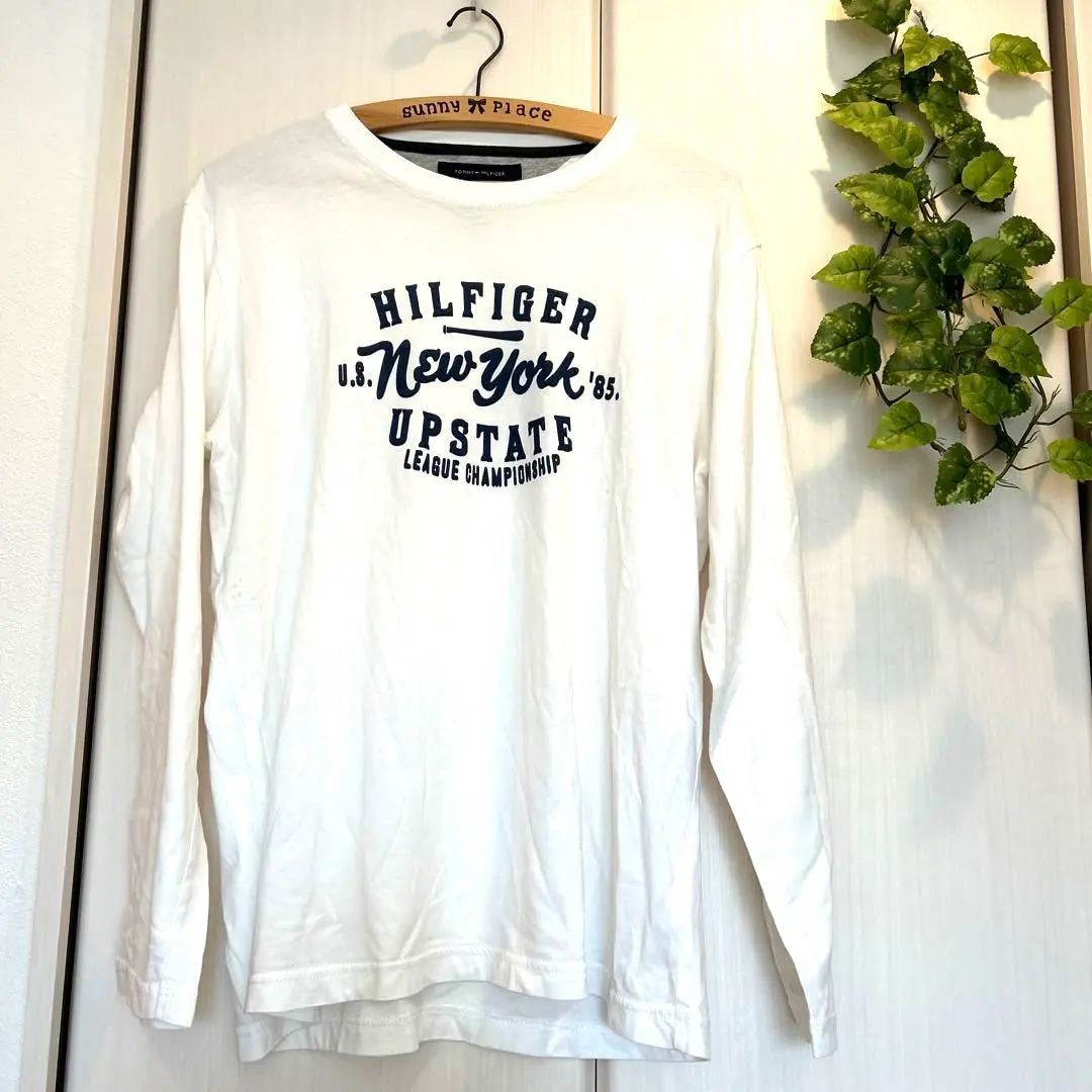 Thumbnail of Defective TOMMY HILFIGER Long Sleeve T-shirt White L