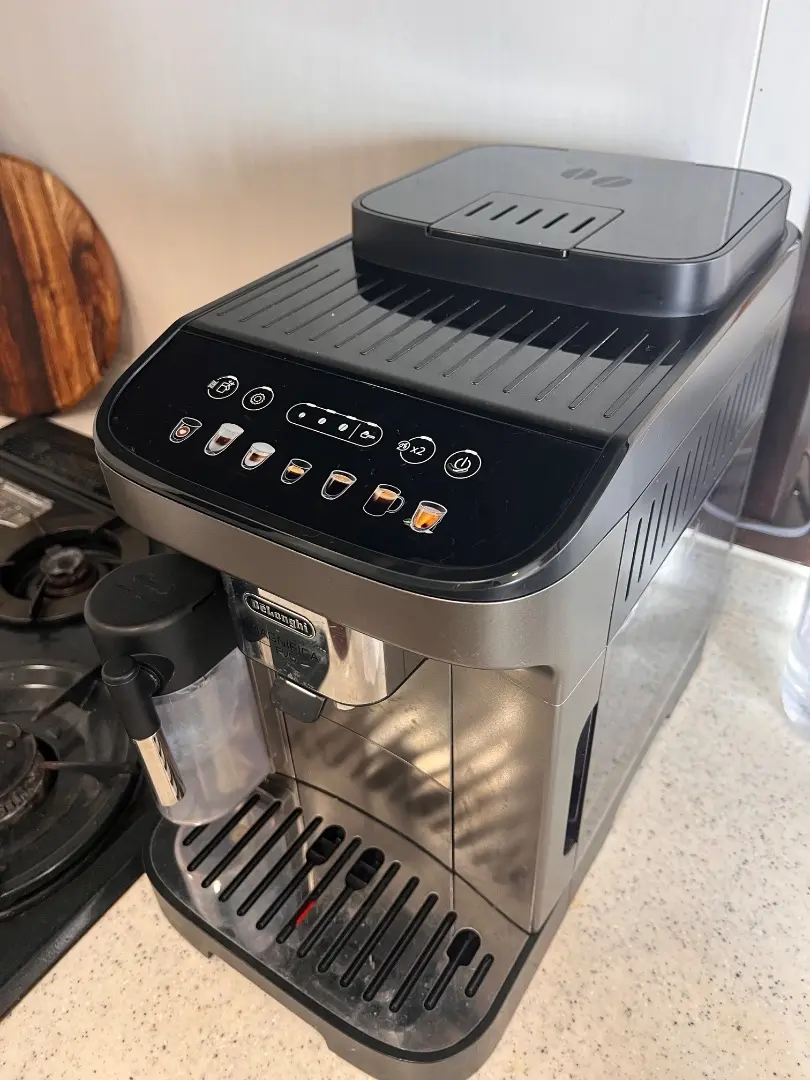 ★8475 DeLonghi マグニフィカ イーヴォ ECAM29081TB ☆8475 DeLonghi マグニフィカ イーヴォ ECAM29081TB - メルカリ