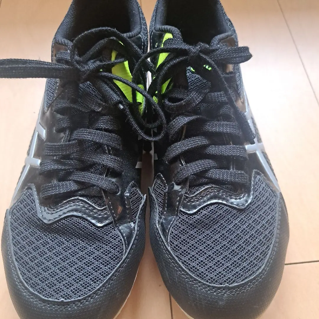 Thumbnail of 24.5 cm Asics spike shoes, black/lime