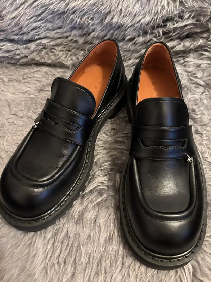 【超特価】 marniマルニブラック ピアス装飾付き レザー製 チャンキーローファー 靴