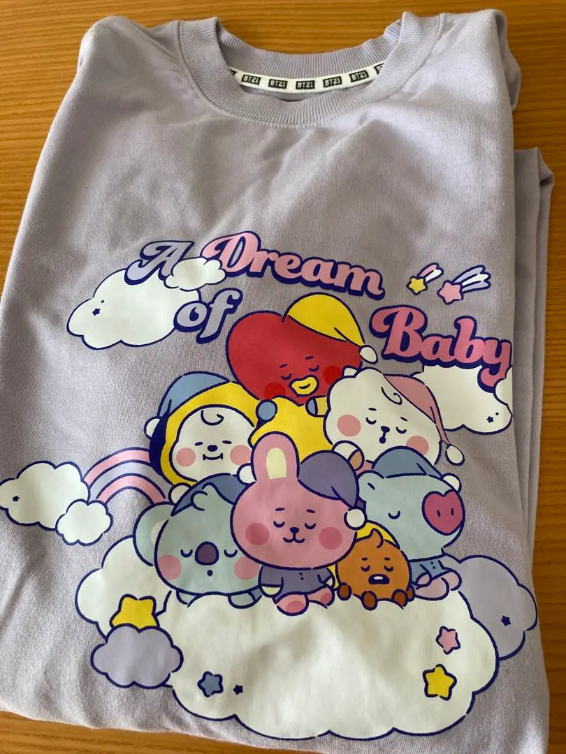 TATA BT21 パジャマ　Tシャツ　Hunt BTS BT21 Official Authentic Goods Spangle Pajamas
