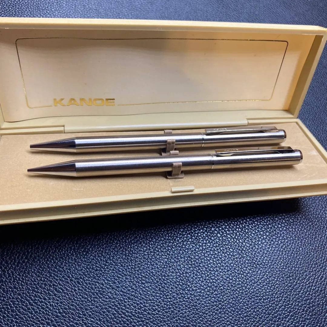 カノエ　KANOE 4色ペンシル　純銀　箱付き カノエ KANOE 4色ペンシル 純銀 箱付き - メルカリ