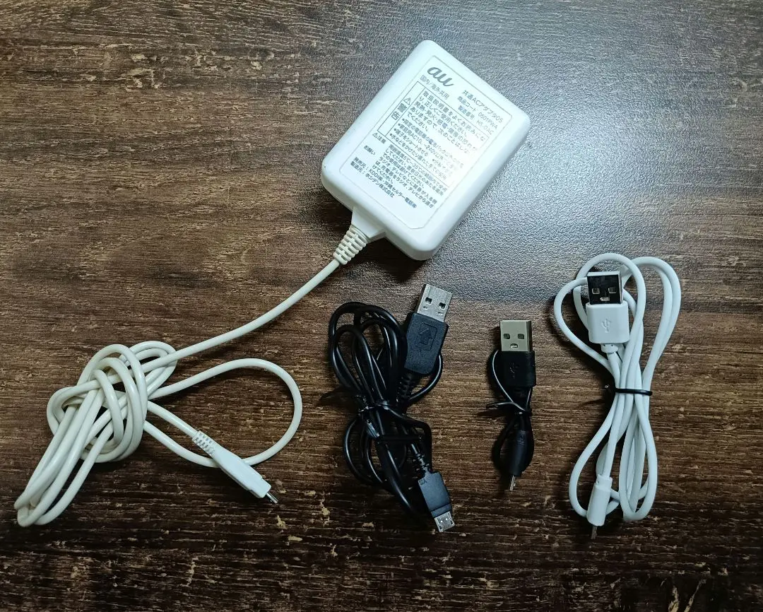 充電器 au 白 Amazon | JX-AC-135B 充電器 (type-C/一体型 / 20W) (ホワイト