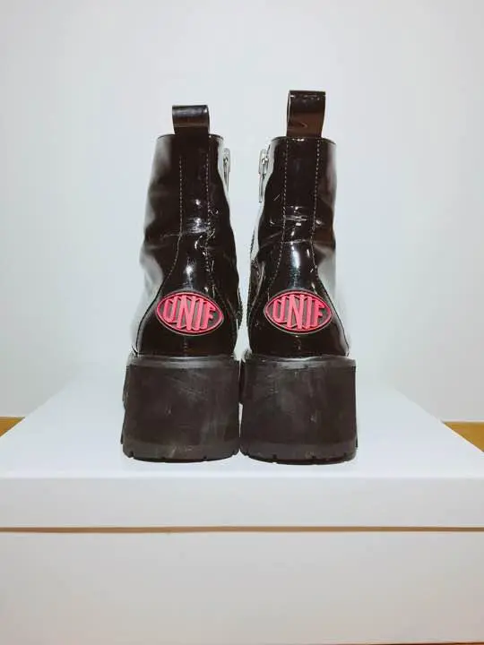 厚底 ヒール ブーツ ピンク unif マーメイドメタリック dollskill
