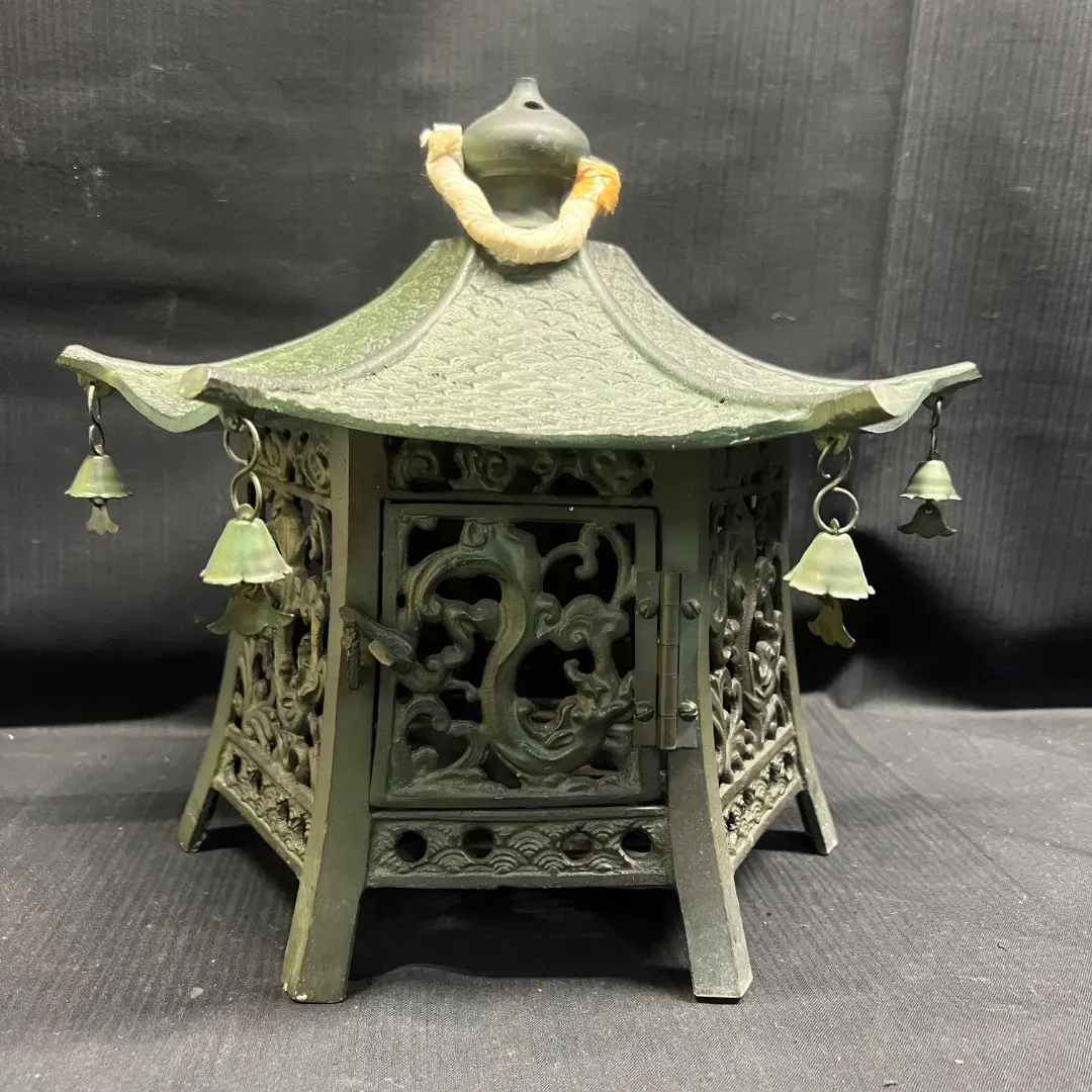 大型重厚で美しい吊灯篭 六角御殿　庭置物◆ 大型青銅寺宮吊灯籠 ◆ 大型重厚で美しい吊灯篭 六角御殿 庭置物◇ 大型青銅寺宮吊灯籠 ◇
