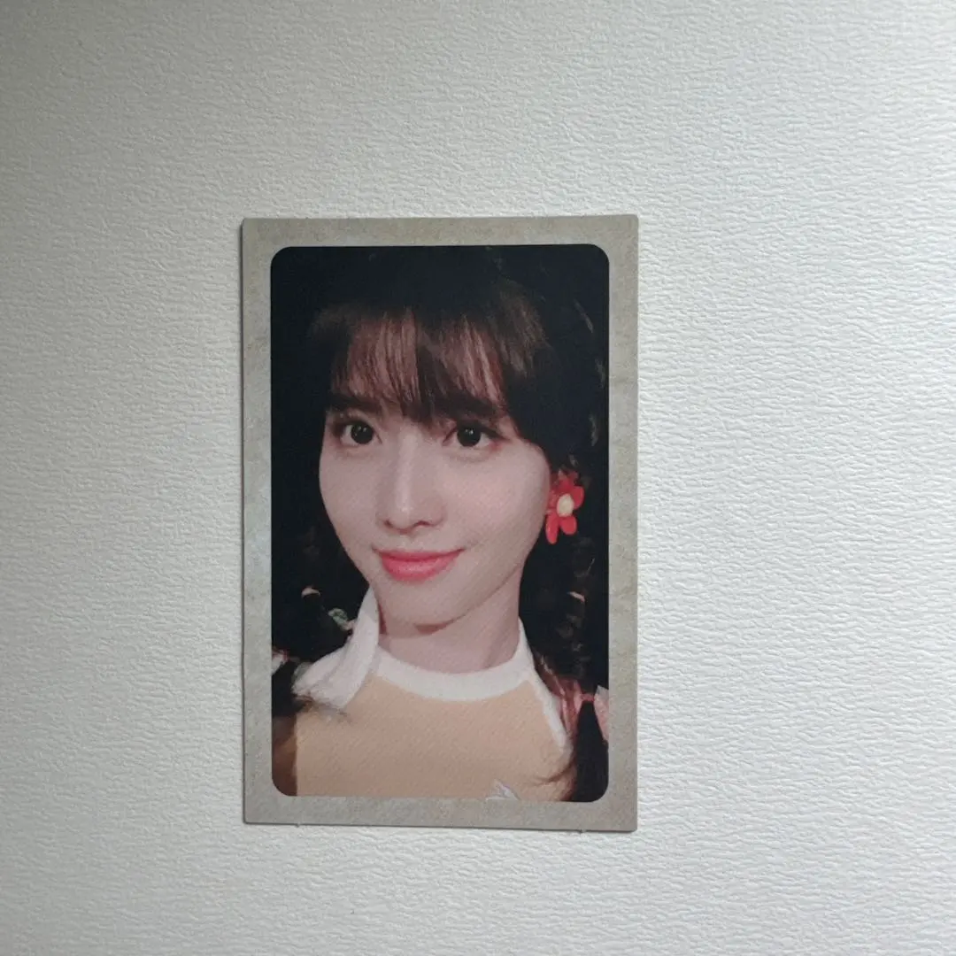 Thumbnail of TWICE Summer Nights Trading Card