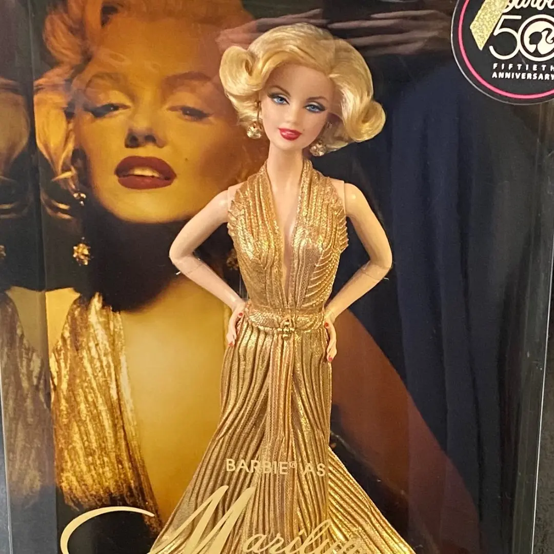 激レア✨ DSI社　マリリンモンロー バービー フィギュア　マテル 1993年製 楽天市場】2009年 Barbie マリリンモンロー バービー
