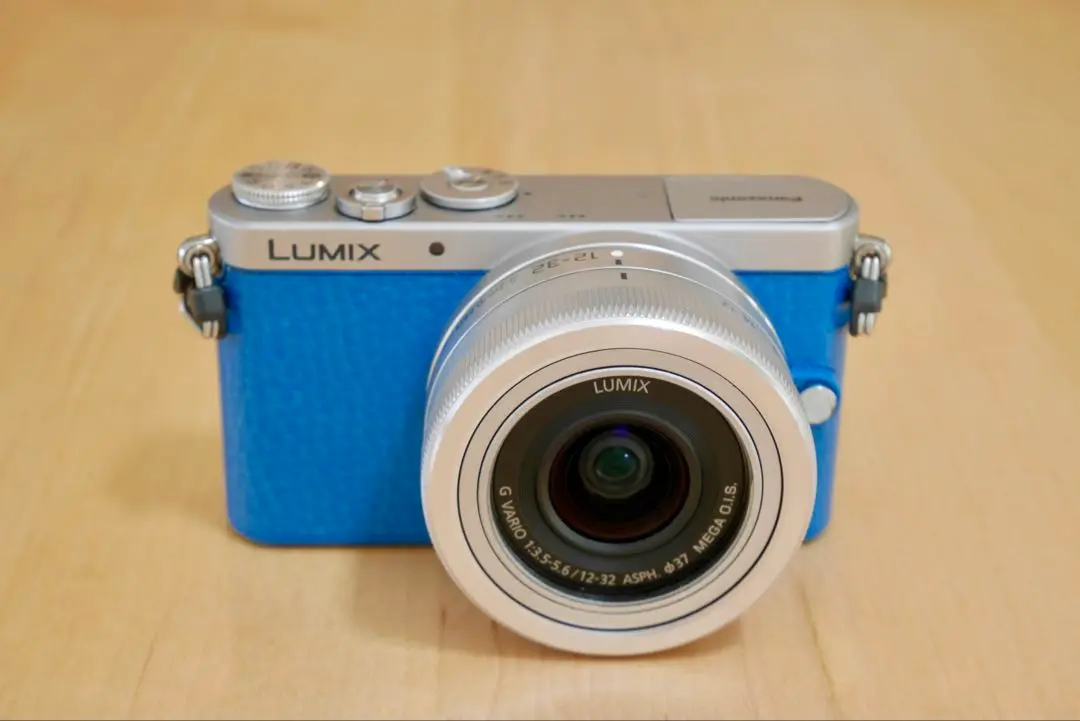 LUMIX DMC-GM1SK青色 ミラーレス一眼 本体※電源レバーなし Amazon | パナソニック ミラーレス一眼カメラ GM1S レンズキット