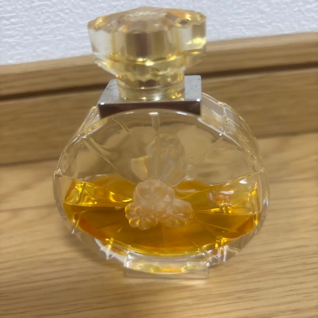 【新品・未使用】アルビオン　オードパルファム　50ml 2025年最新】アルビオン オードパルファムの人気アイテム - メルカリ