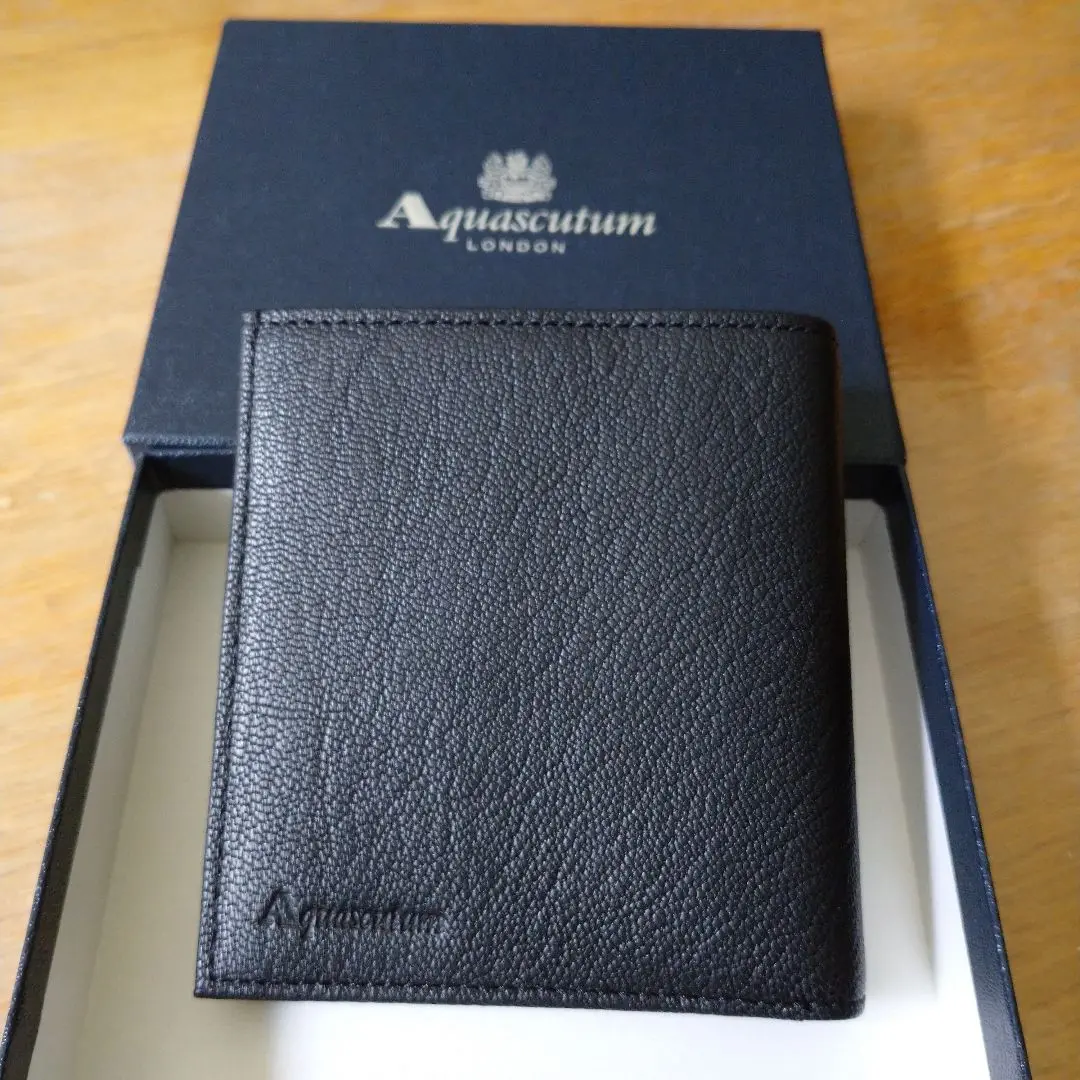 再再お値下げしました！新品未使用　Aquascutum 二つ折り財布 ブラウン 小銭入れ付き二つ折り財布 | 商品詳細 | 高島屋オンラインストア