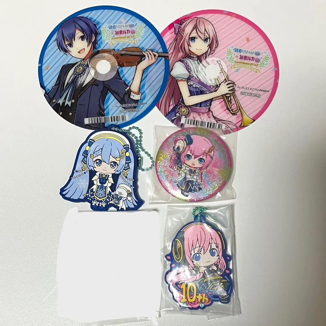 Thumbnail of Vocaloid merchandise, 5 items. Individual sales possible.
