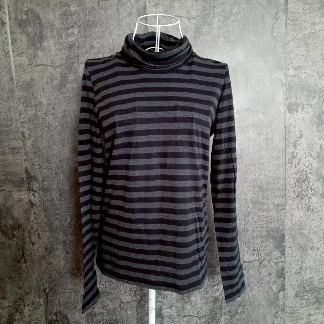 Thumbnail of ✨Uniqlo✨ Long Sleeve Cut & Sew ♡ Turtleneck ♡ Border ♡ Gray/Black (L)