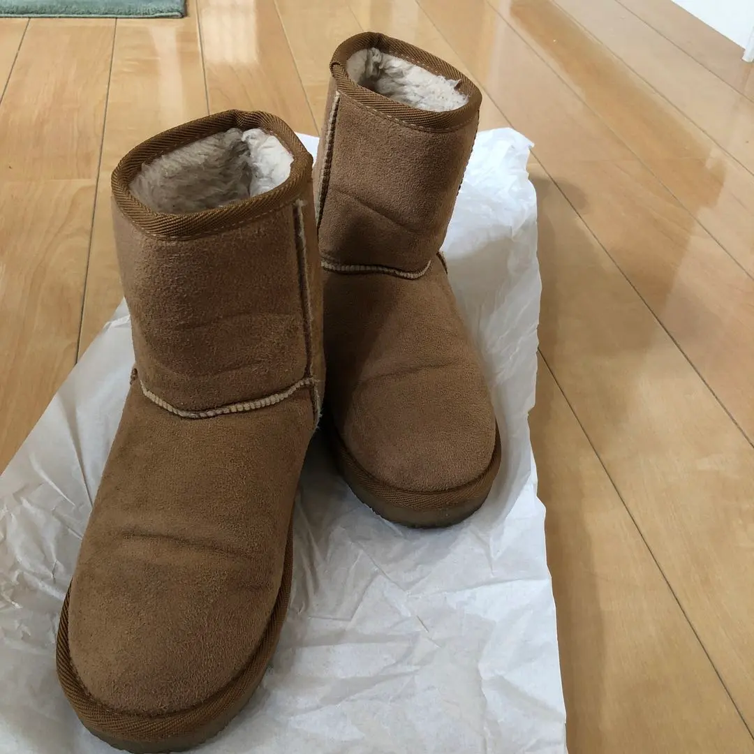 Thumbnail of GU Mouton Boots, Brown, Size S, No Box
