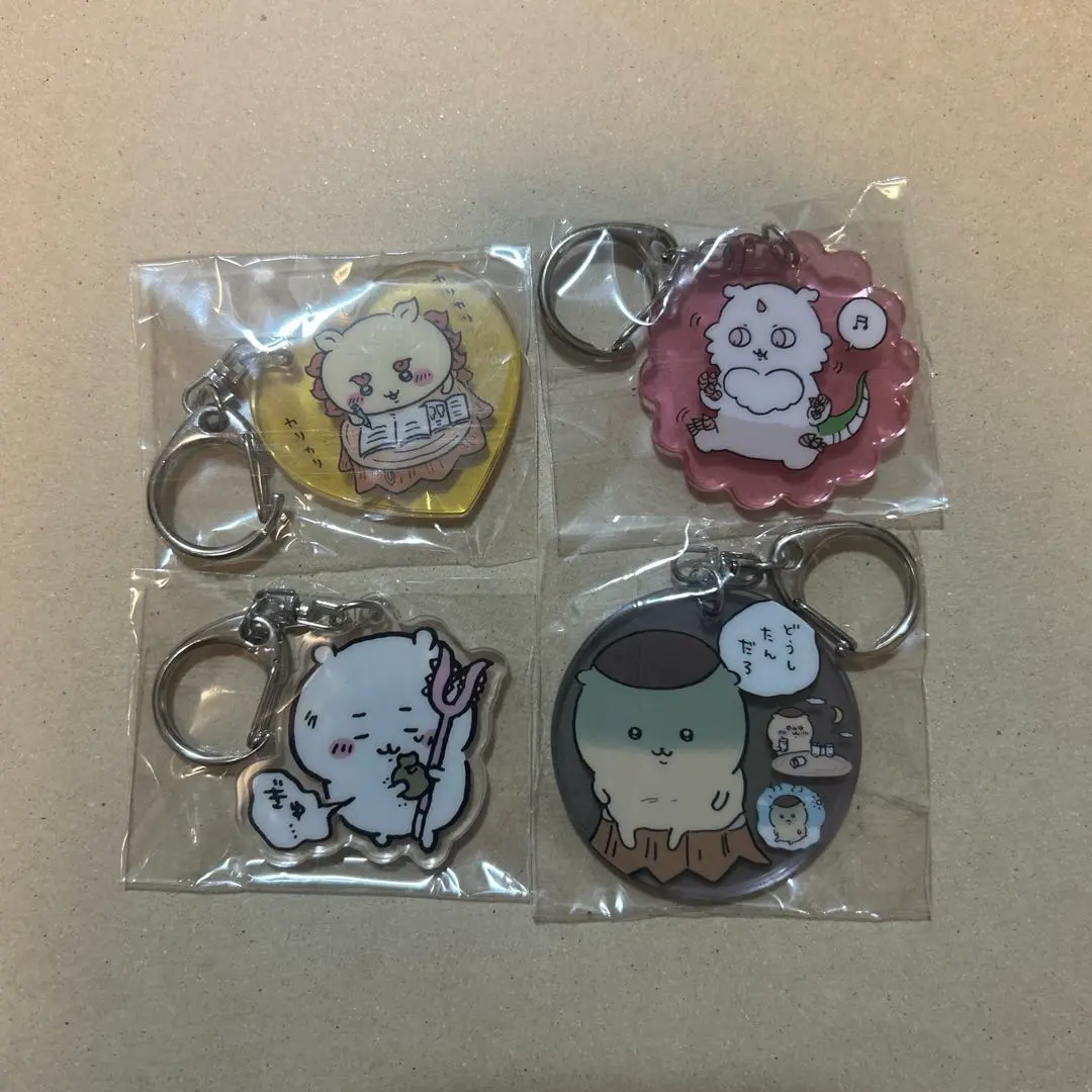 吉伊卡哇 亞克力鑰匙圈 的縮圖