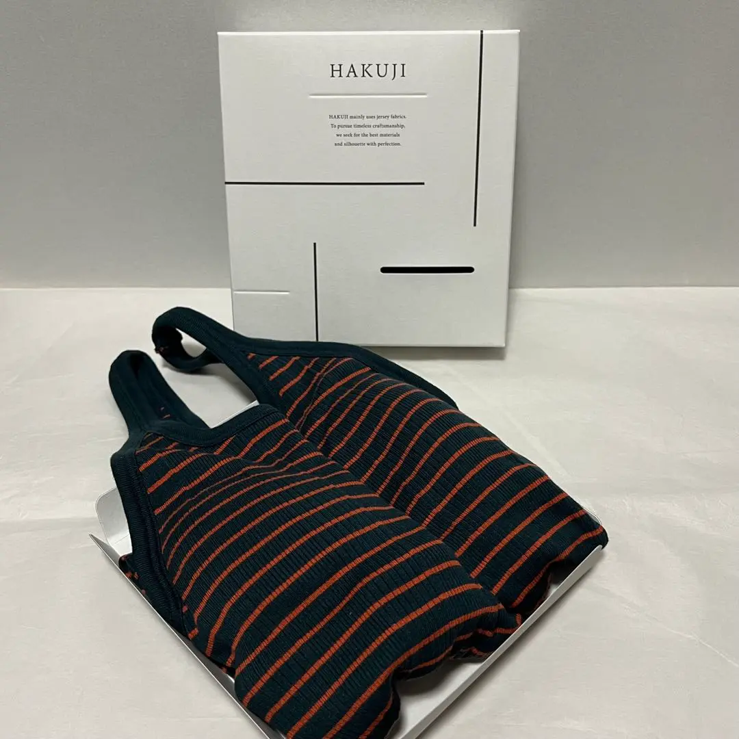 【美品】HAKUJI カップ付きタンクトップ ボーダー コットン シルク 美品】HAKUJI カップ付きタンクトップ ボーダー コットン シルク