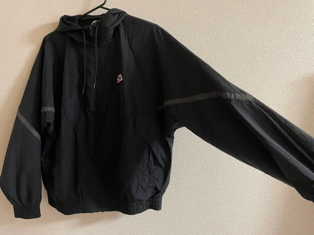 人気完売品■NIKE ナイキ【XL】ナイロンジャケット コムドット着 ブラック 2025年最新】nikeナイロンジャケット コムドットヤマトの人気