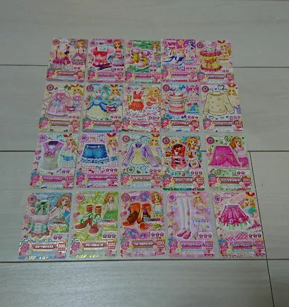 Thumbnail of Old Aikatsu Cards Cute ① 20 cards