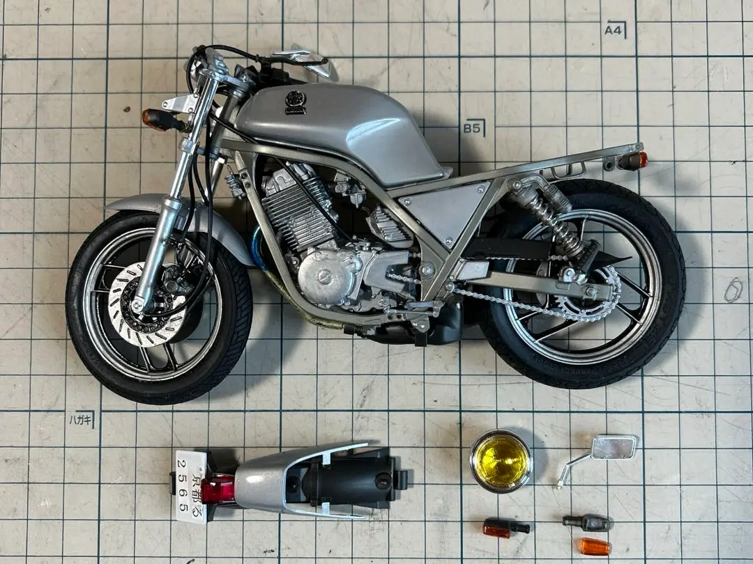 【新品未組立品】Tamiya Yamaha SRX-6 SRX600 プラモデル TAMIYA YAMAHA SRX-6 1/12TH SCALE MOTORCYCLE MODEL KIT 1986