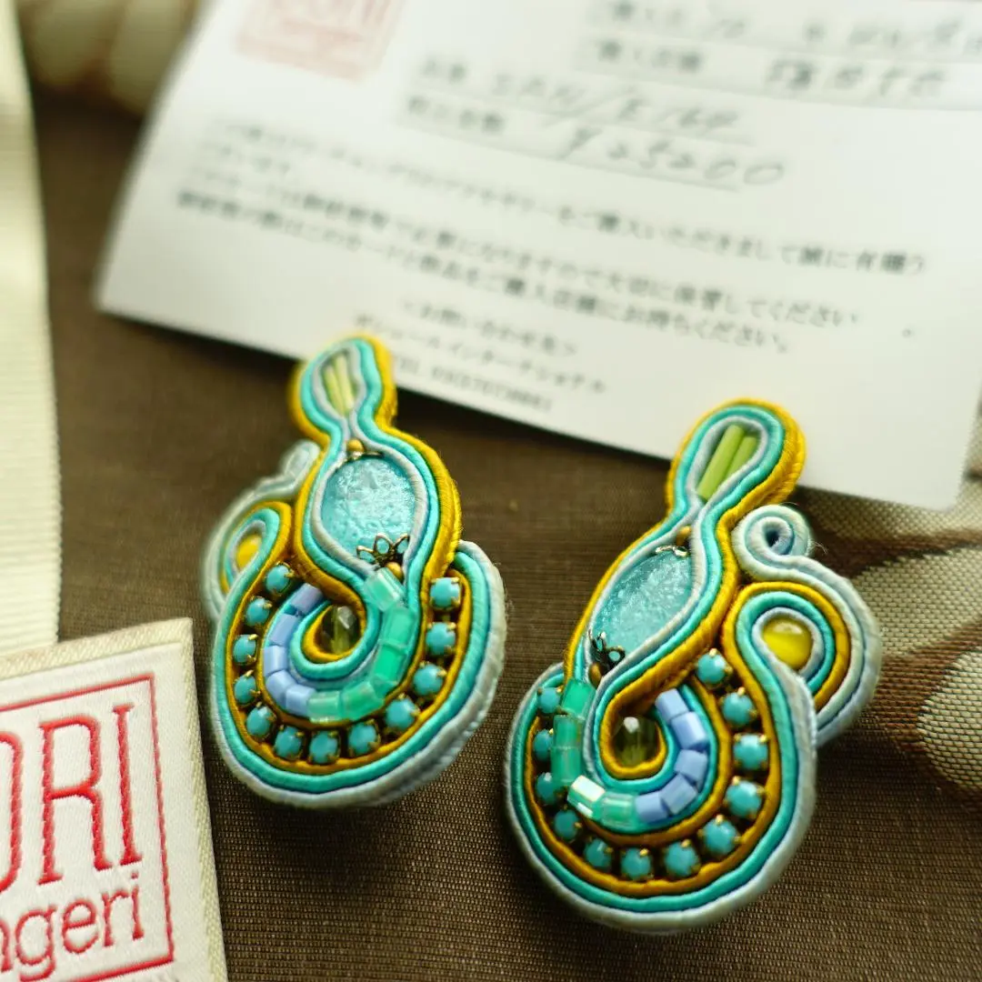 Dori Csengeri ターコイズカラービーズブレスレット　マルチカラー Dori Csengeri ターコイズカラービーズブレスレットマルチカラー