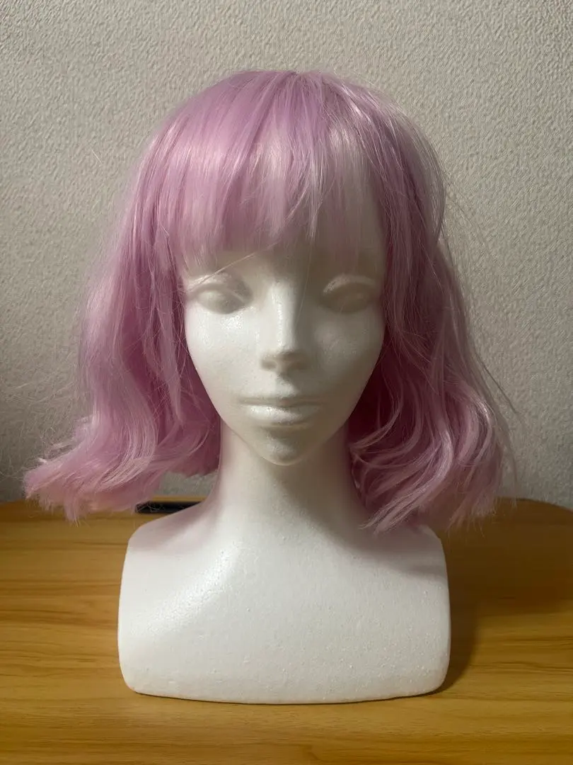 Thumbnail of wig