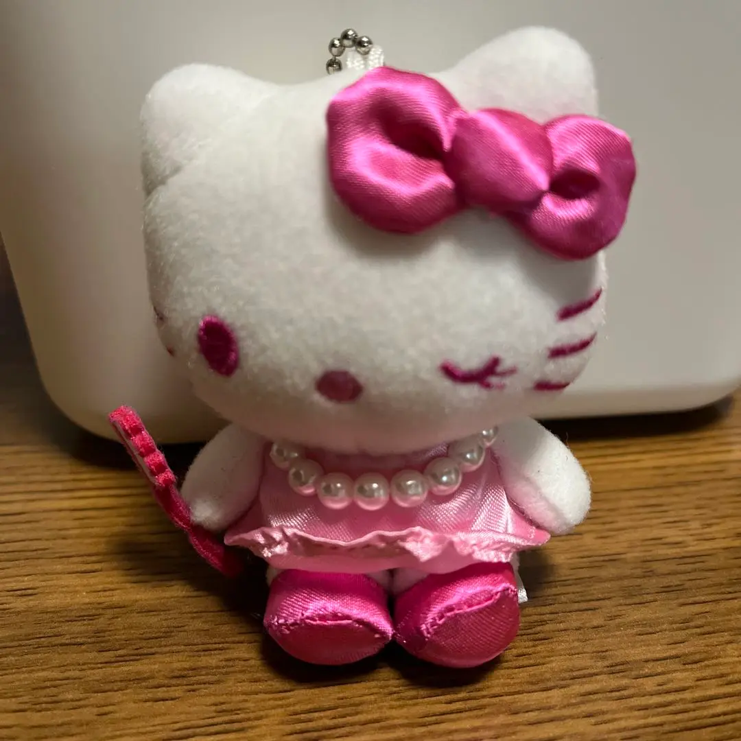 ハローキティ　アパガードコラボ　マスコット レア】Hellokitty ハローキティ アパガード コラボ マスコット