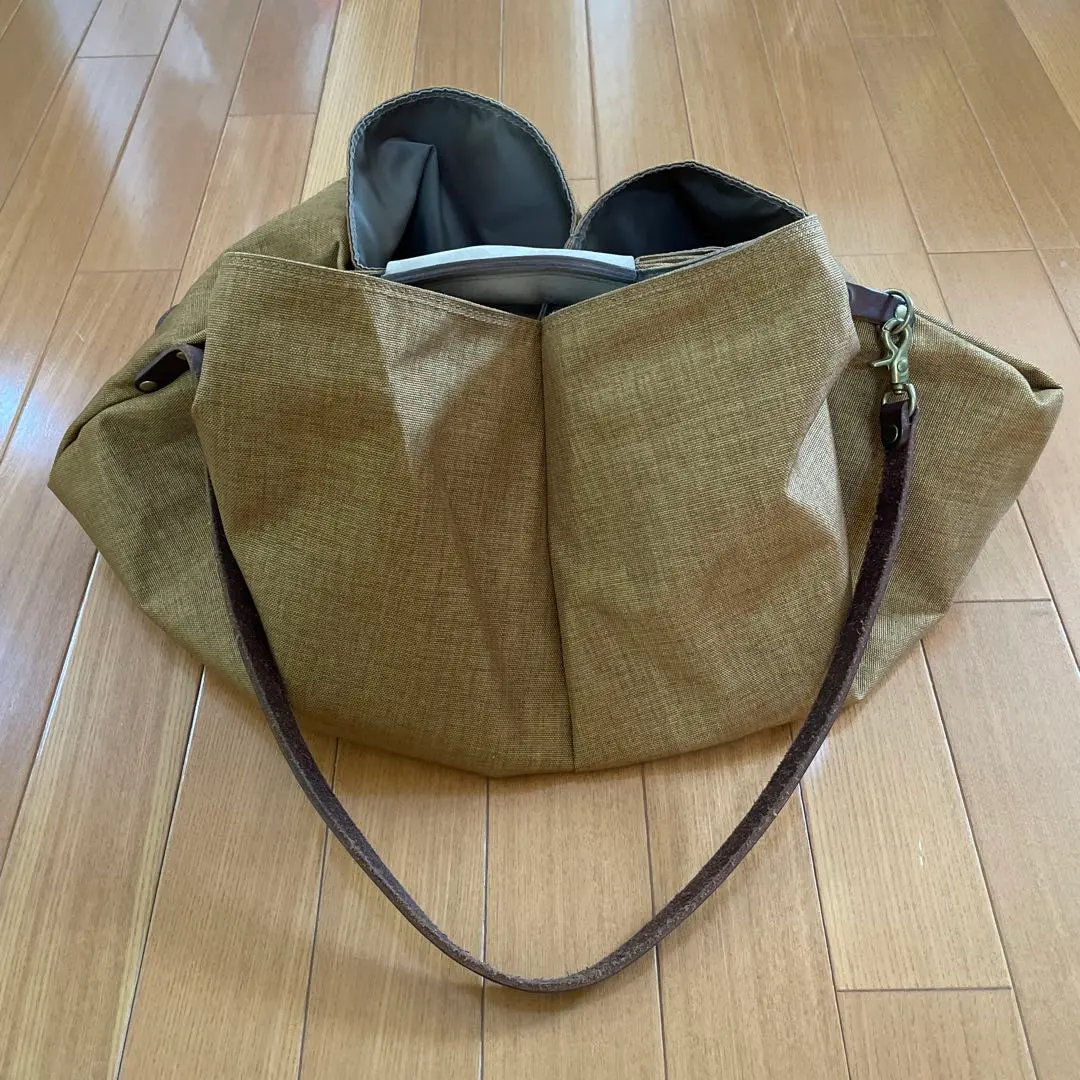 Thumbnail of Toyooka Kaban TUTUMU