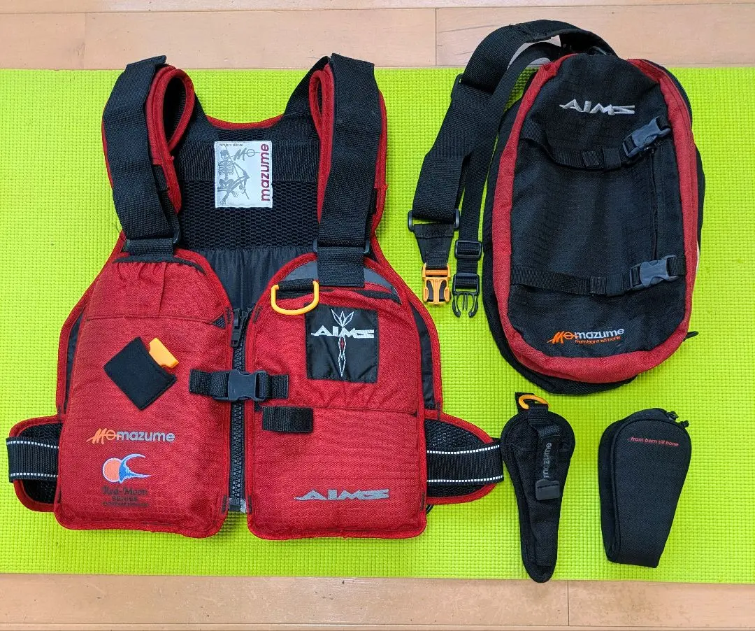 mazume フィッシングベスト 黒/赤/白 mazume 直営 通販サイト フィッシングウェア ブランド