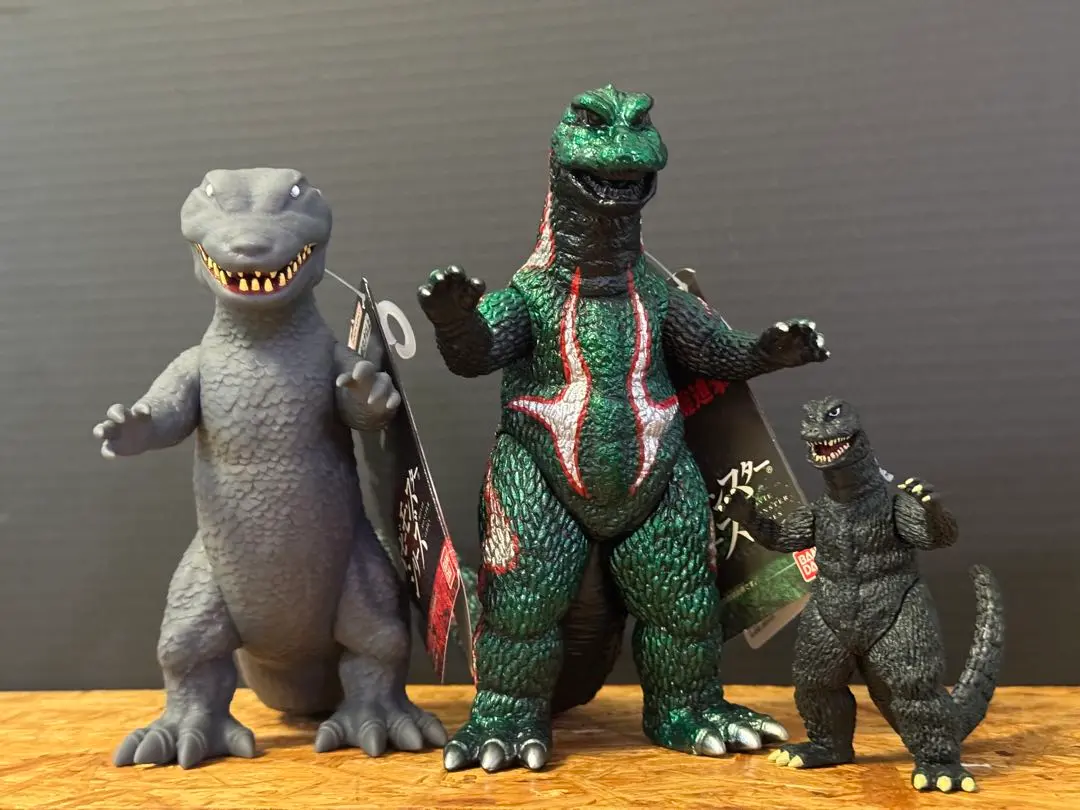 ムービーモンスターシリーズ ゴジラ河村康輔ver.＆中村哲也ver. 2025年最新】ムービーモンスターシリーズ ゴジラ 中村哲也ver.の