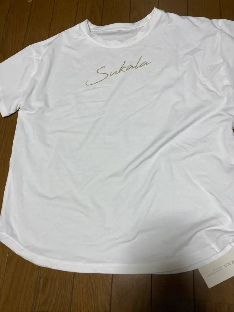 2025年最新】SUKALA Tシャツ・カットソーの人気アイテム - メルカリ