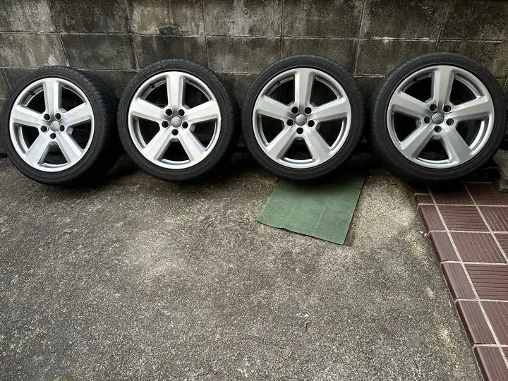 250211-02 アルミホイール Audi A6純正18inch4本セット