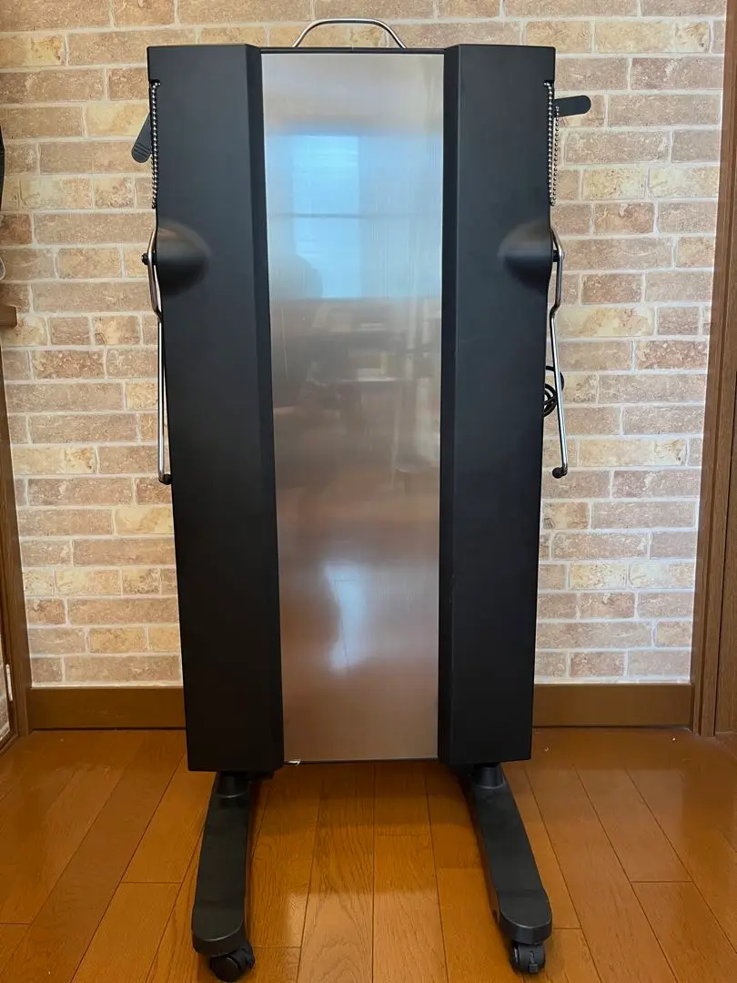 ズボンプレッサー　東芝　スタンドタイプ ブラック HIP-T100(K) ズボンプレッサー((K)ブラック): 家電商品｜東芝ライフスタイル