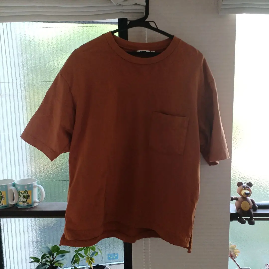 Thumbnail of UNIQLO U Orange T-shirt, Size L
