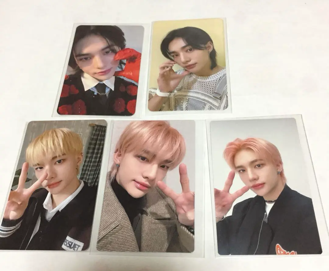 Thumbnail of Stray Kids Hyunjin venue-exclusive lucky draw trading card 5-card set