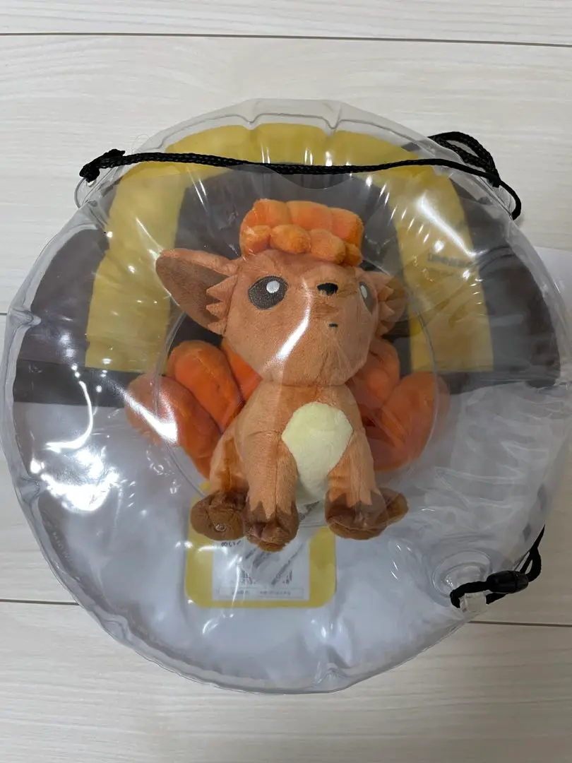【4種セット】ポケセン メガガチャ エアバッグ fitぬいぐるみ持ち運び ケース 4 ぬいぐるみ Pokémon fit ヒトカゲ ｜【公式】ポケモンセンター