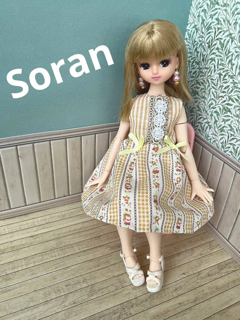 R 74 莉卡醬服裝 洋裝 Blythe 1/6 娃娃服裝 的縮圖