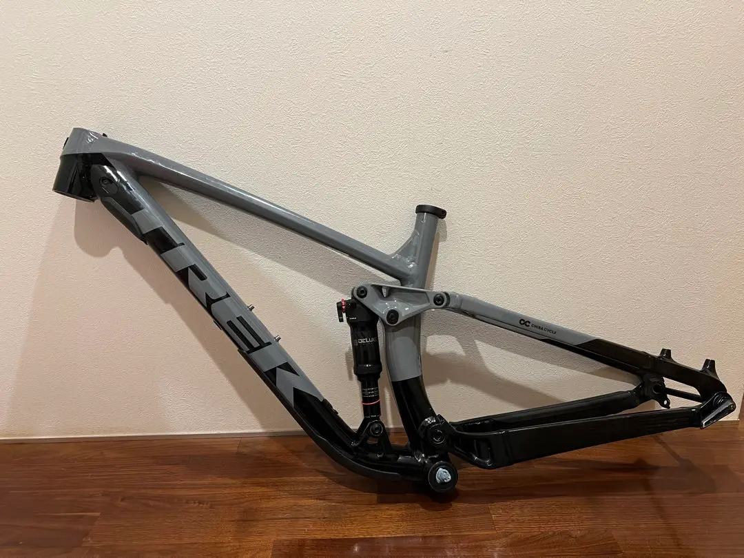 Trek fuel ex5 2020 サイズS フレーム、リヤサス