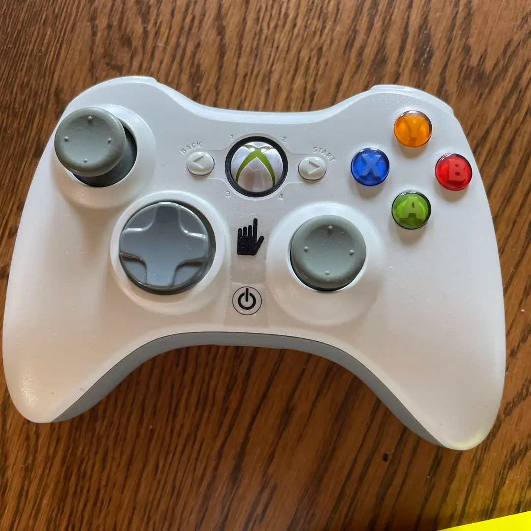 Thumbnail of Xbox 360 Controller White