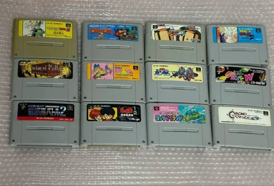任天堂 超級任天堂 遊戲卡帶 12 件套 的縮圖
